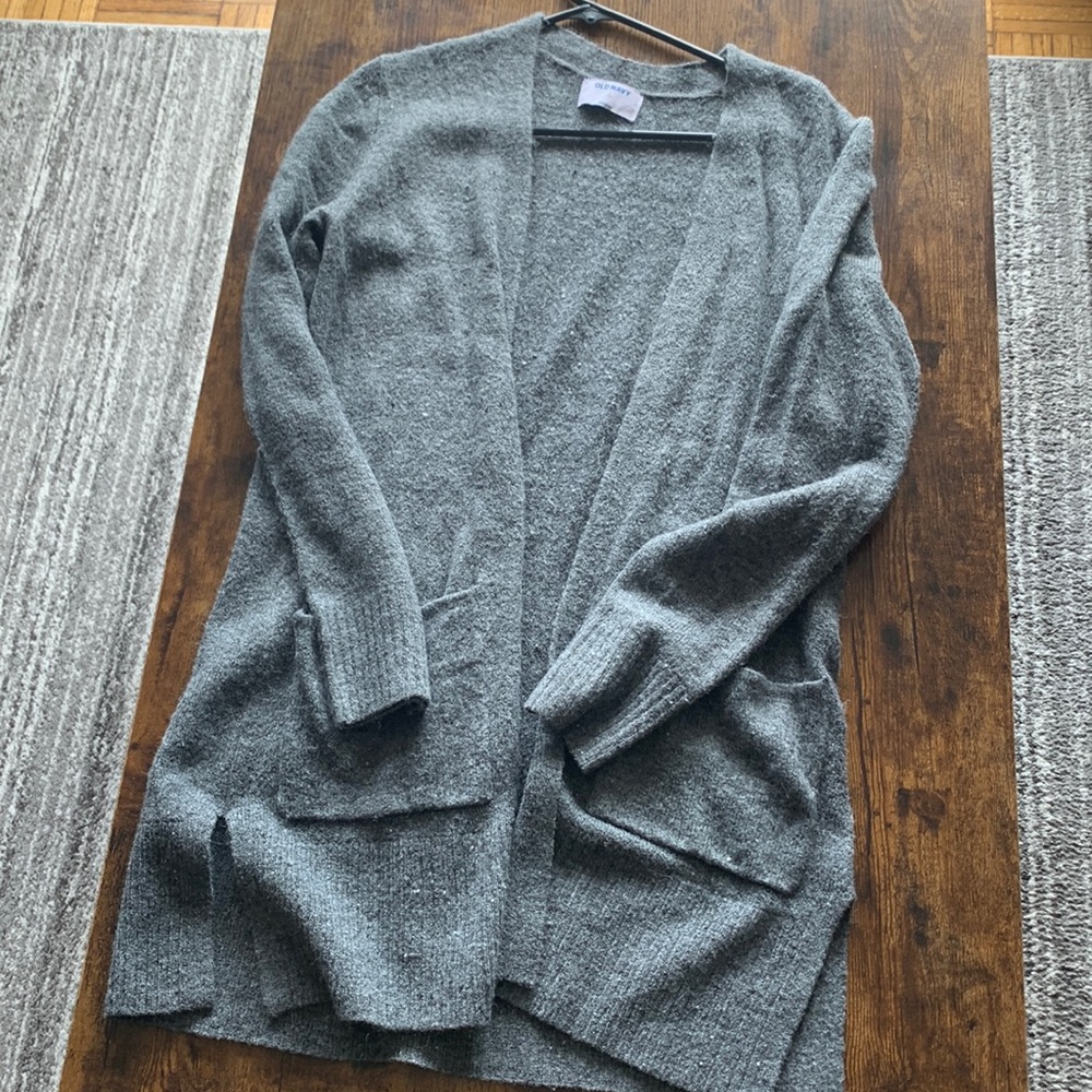 Fuzzy grey open old navy cardigan